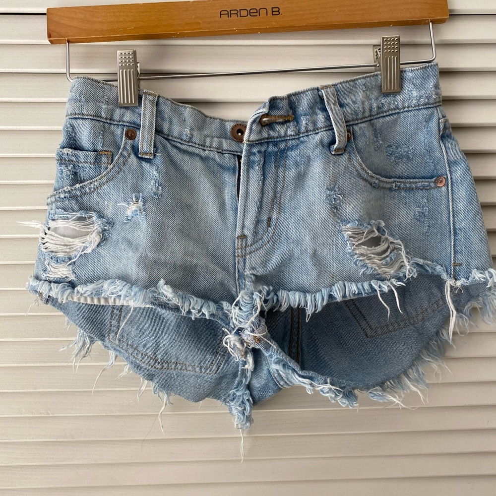 Pistol LA cutoff distressed denim shorts